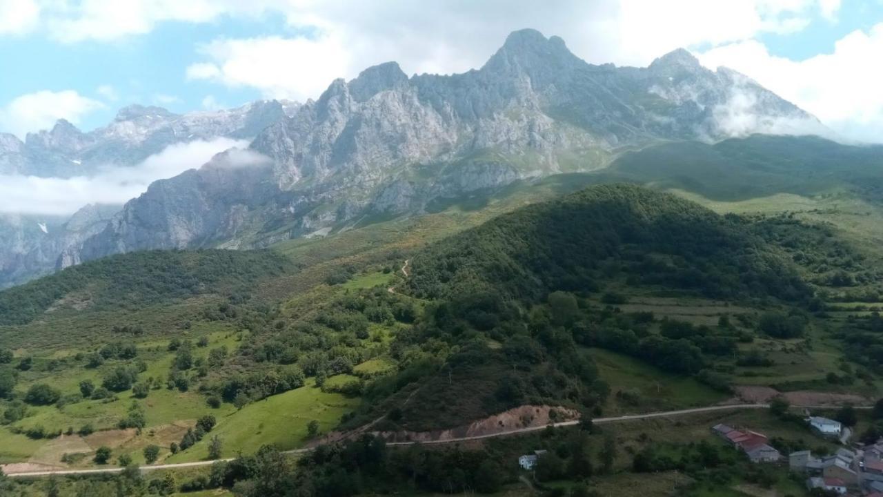 Casa Rural Pambuches Soto De Valdeon Bagian luar foto